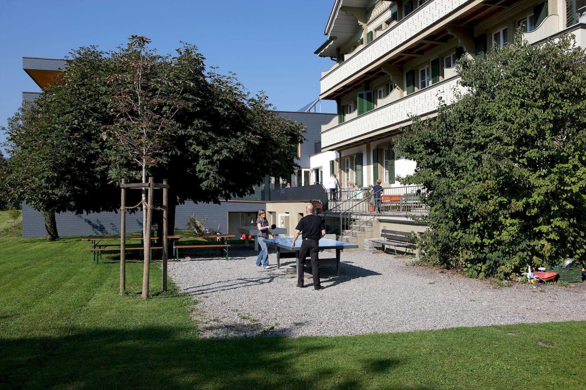 Backpackers Villa Sonnenhof - Hostel Interlaken Bagian luar foto